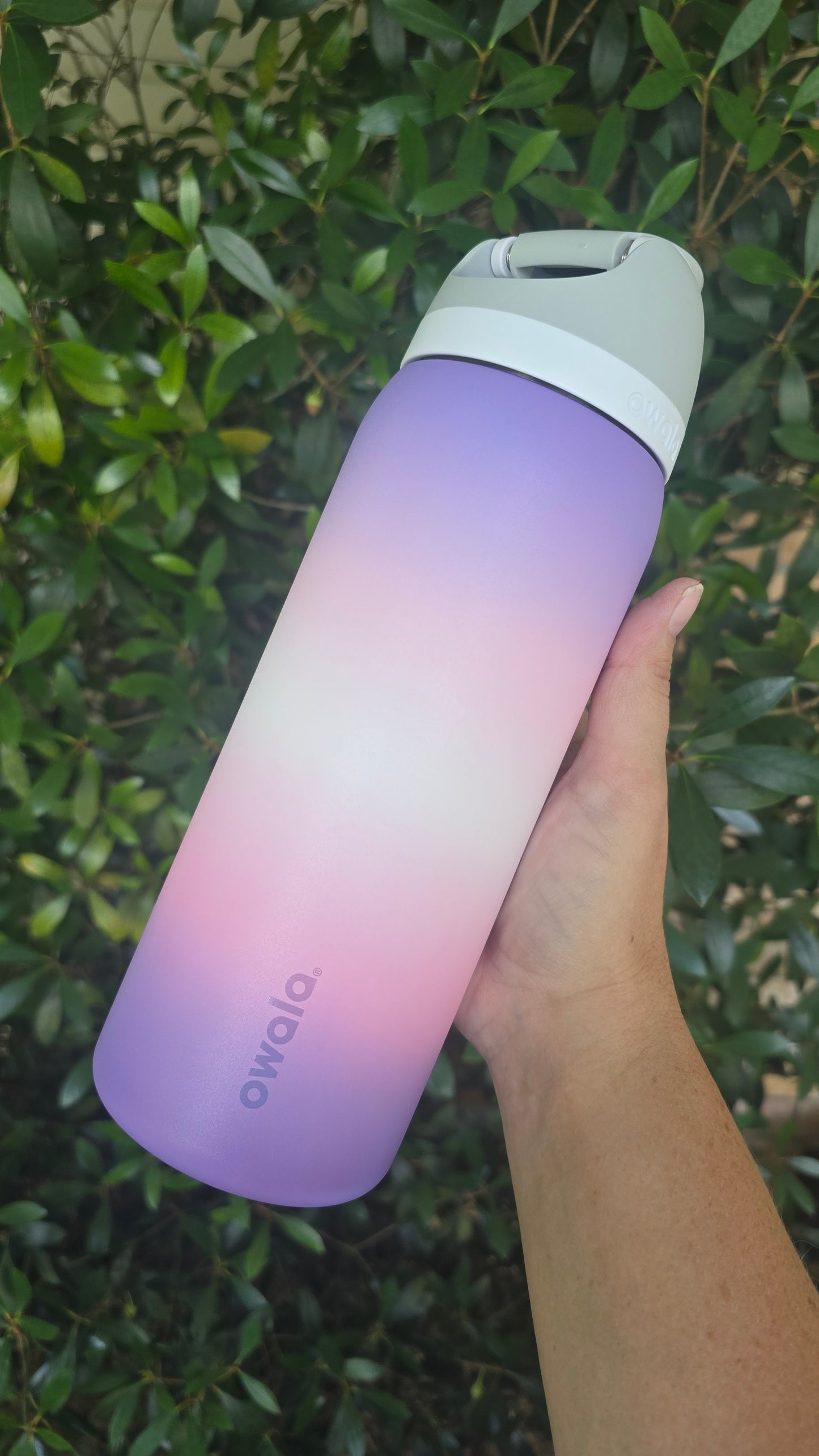 Custom Dyed Wisteria Dream 32oz Owala Freesip