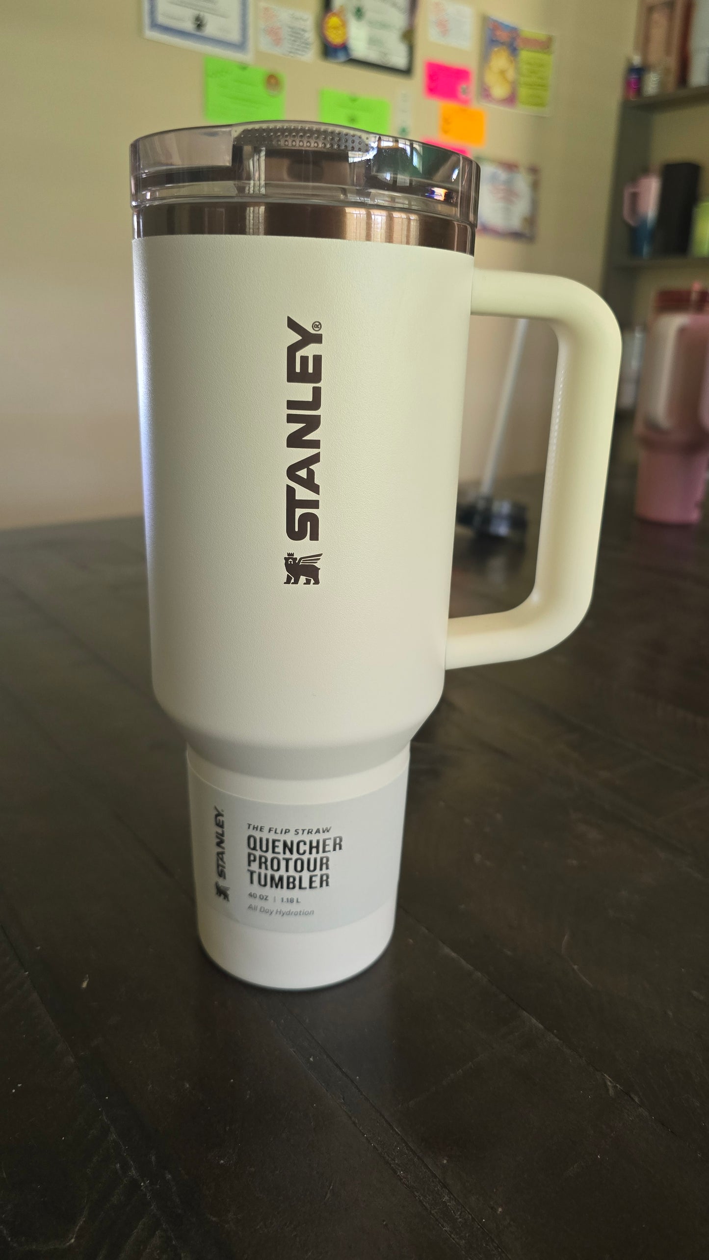 New with Tags Cream Rose Gold Protour 40oz