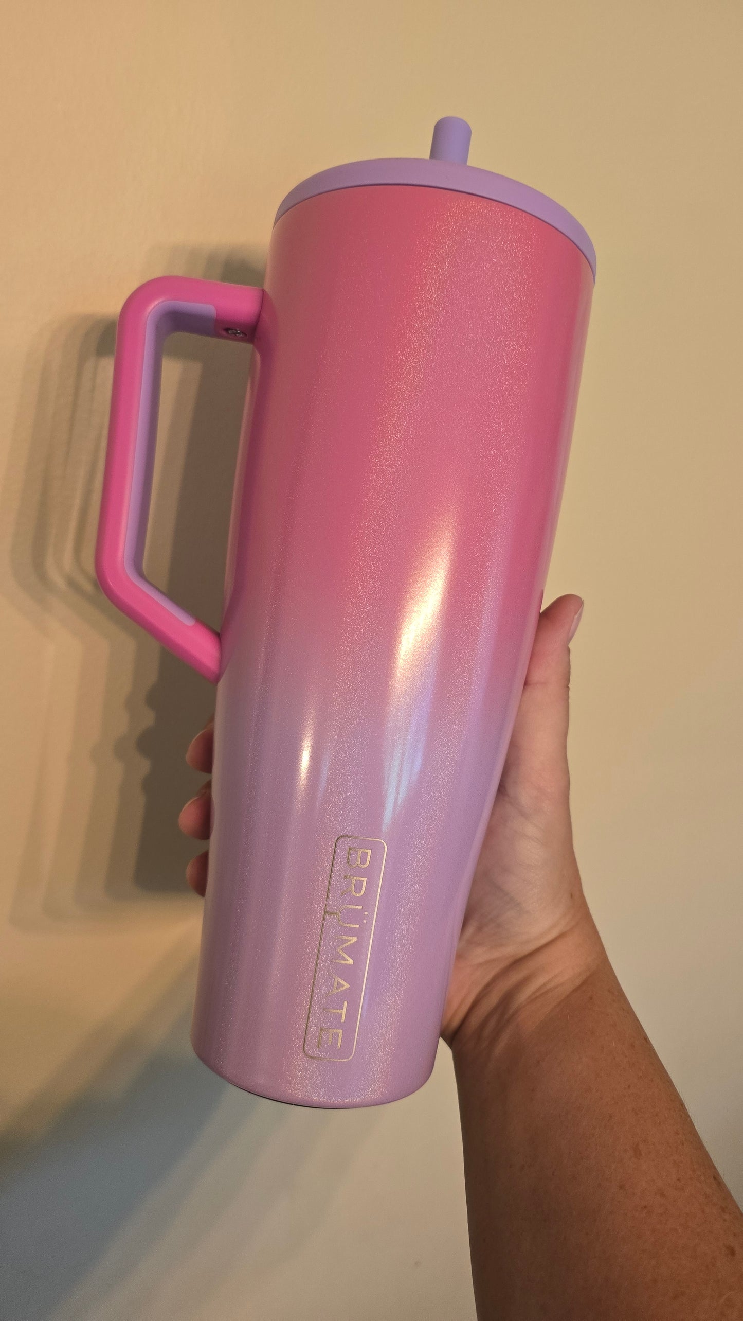 Excellent Used Condition: Cotton Candy 40oz Era