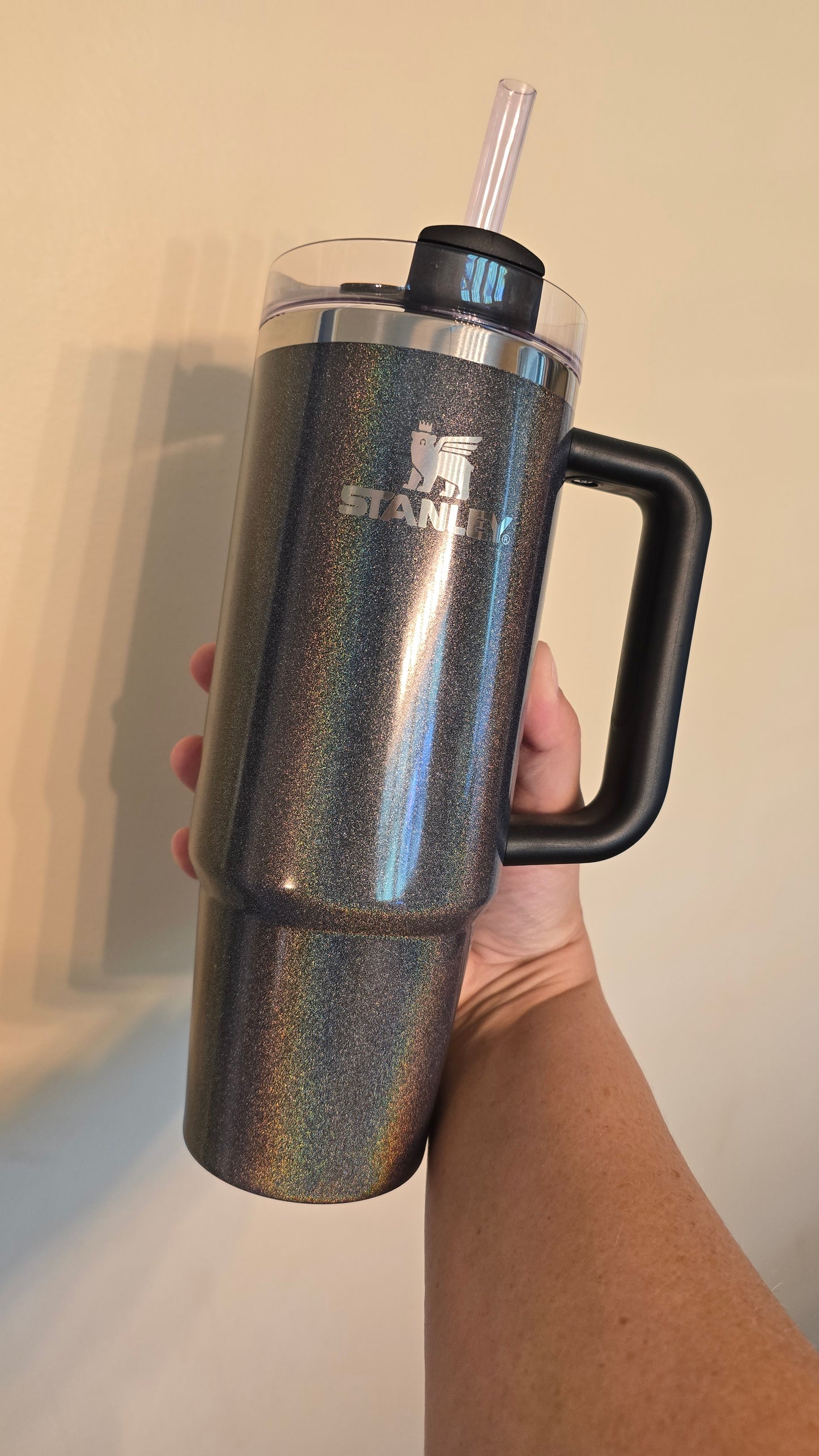 Excellent Used Condition: 30oz Midnight Glitz Stanley Quencher